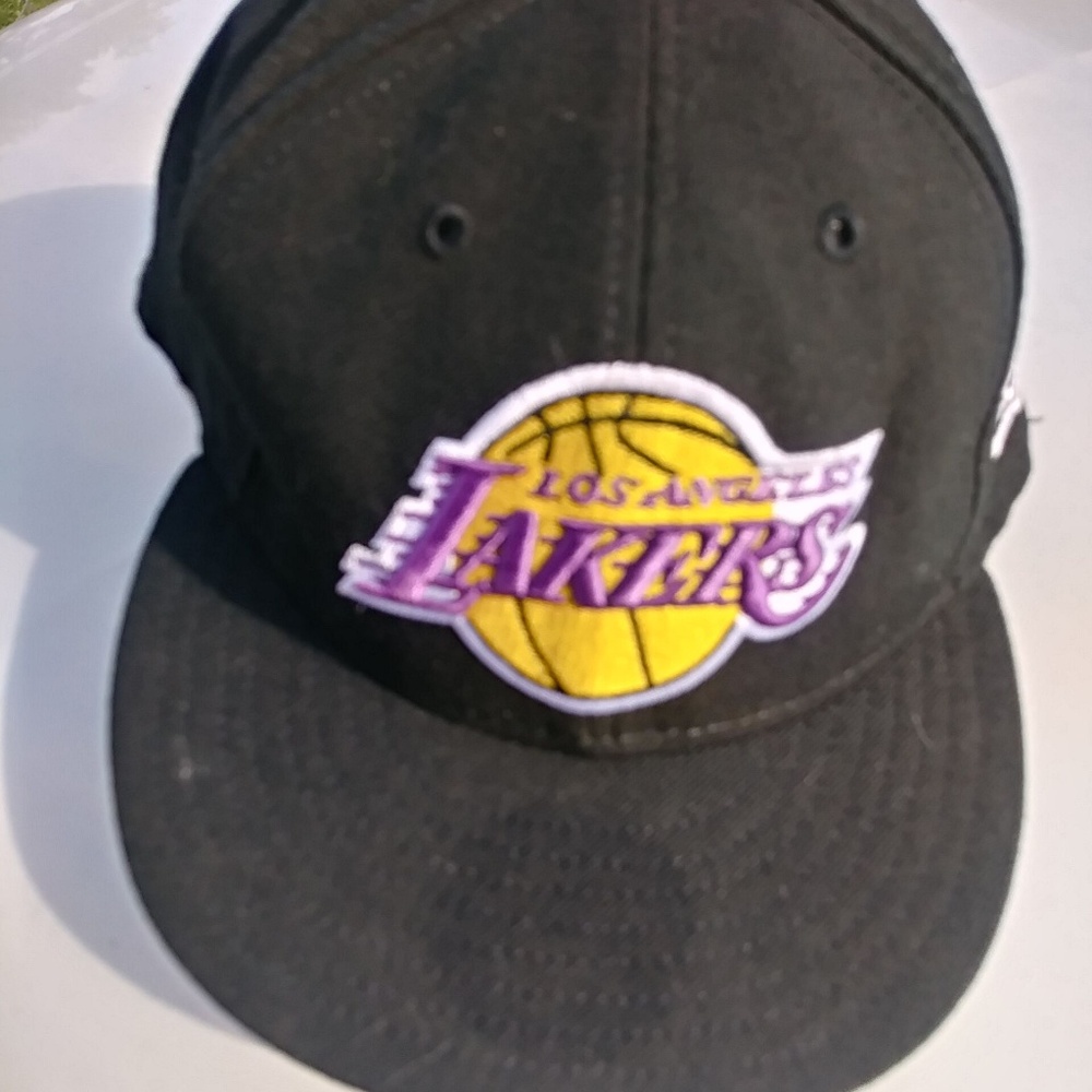 🖤825 Los Angeles Lakers Cap, New era offical